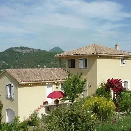 In Montbrun Les Bains Near Forest Apartment Reilhanette