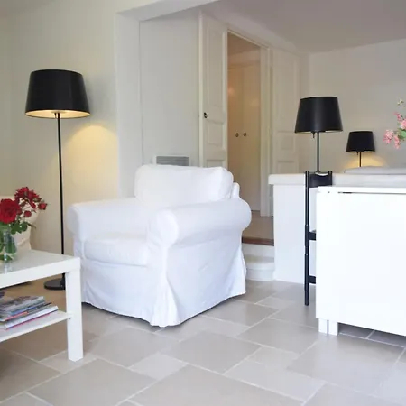 In Montbrun Les Bains Near Forest * Reilhanette